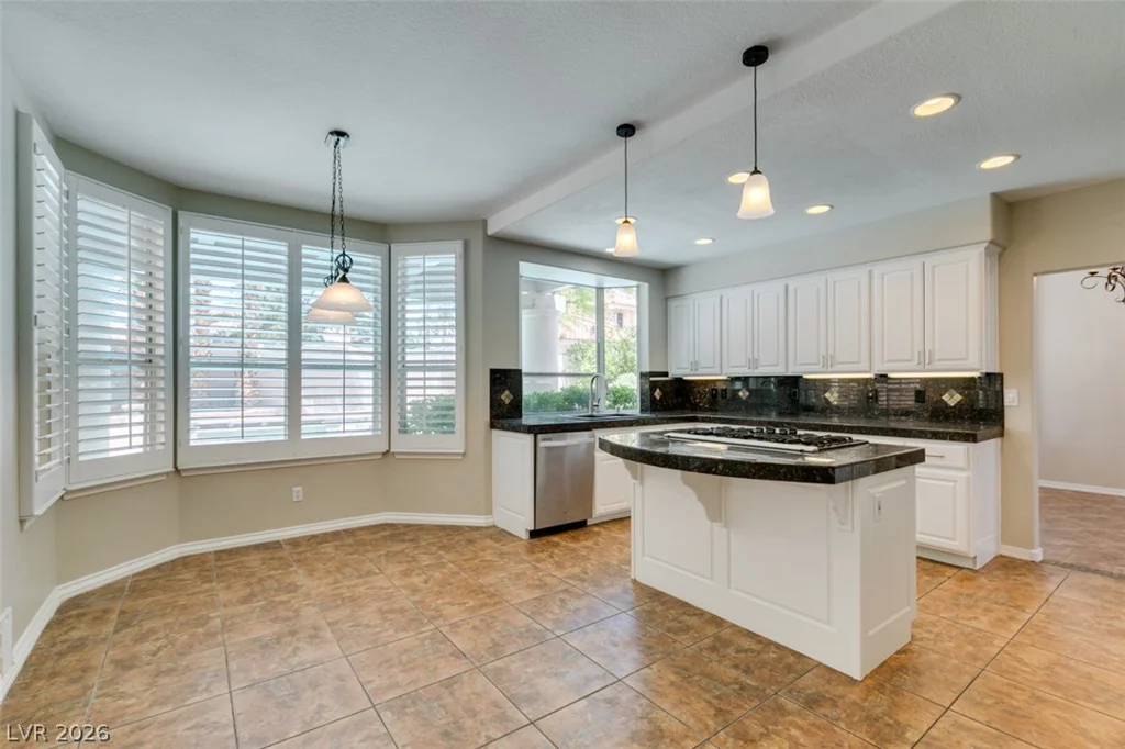8324 Granite Lake, Las Vegas, NV 89128