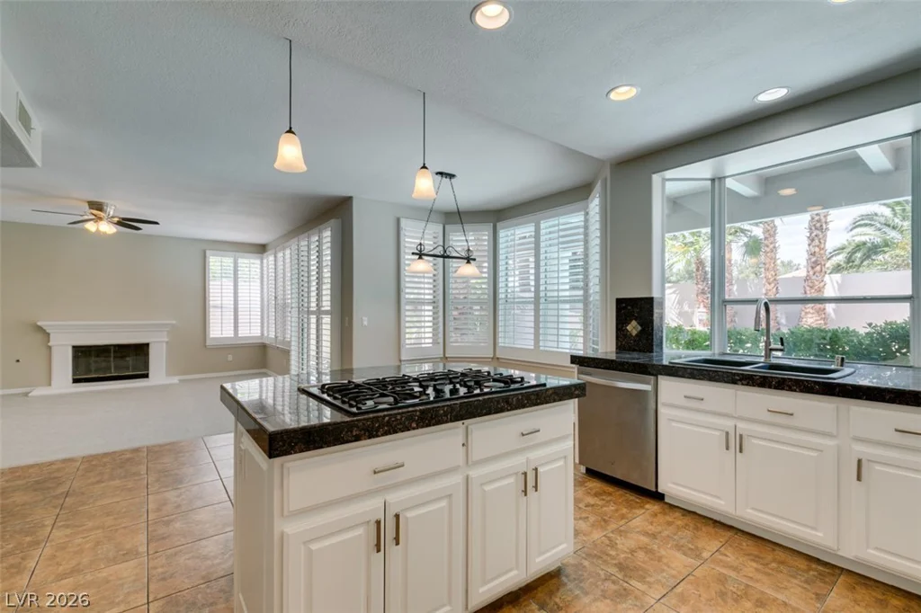 8324 Granite Lake, Las Vegas, NV 89128