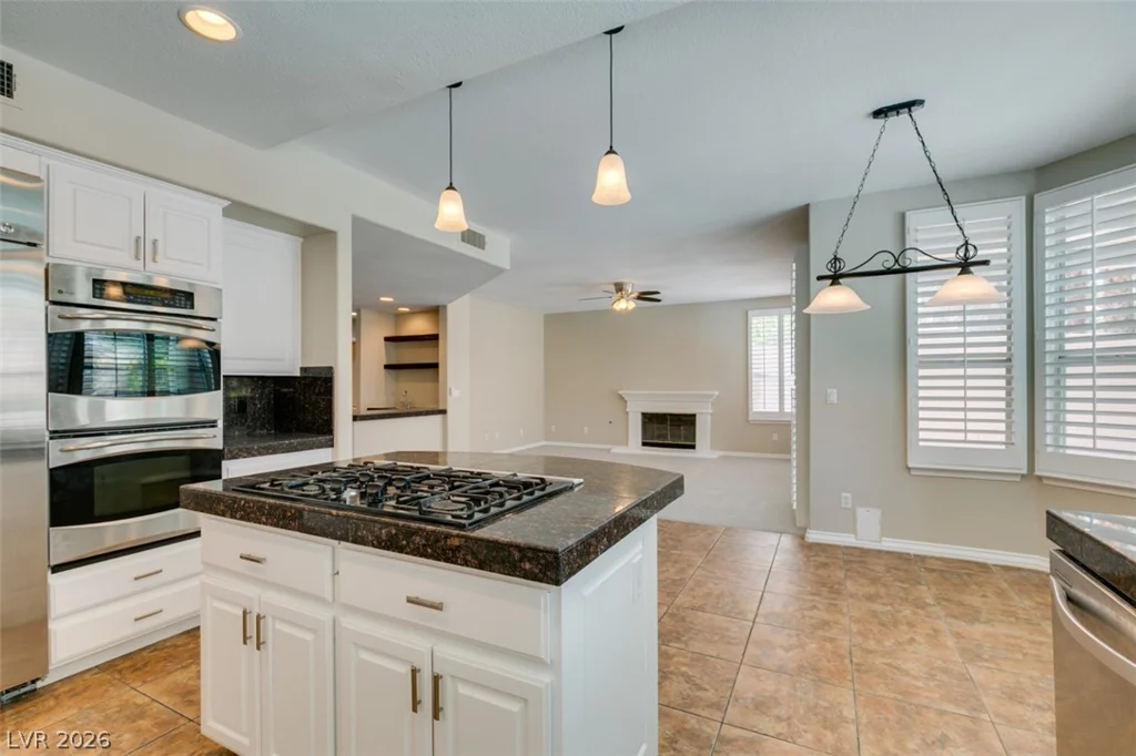 8324 Granite Lake, Las Vegas, NV 89128