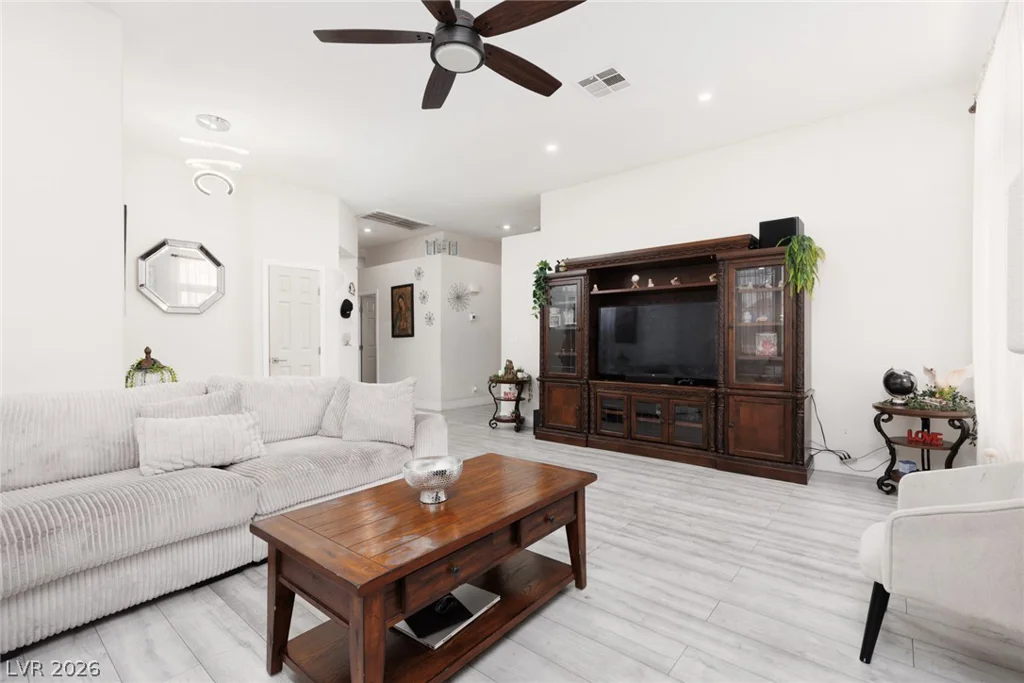 2357 Bridle Wreath, Las Vegas, NV 89156