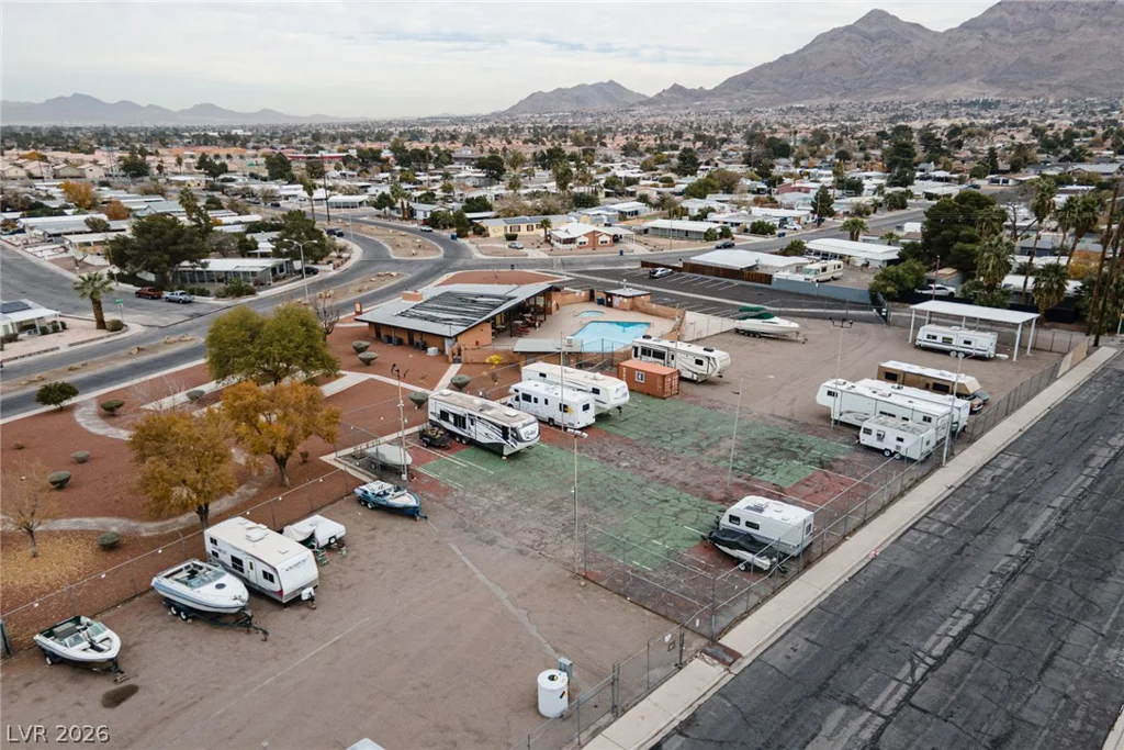 330 Sir Richard East, Las Vegas, NV 89110
