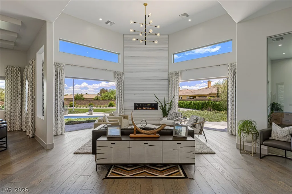 4050 Tomsik, Las Vegas, NV 89129