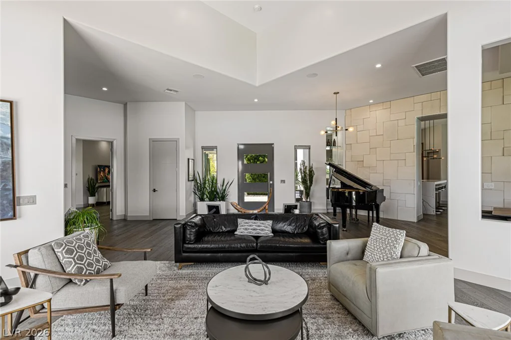 4050 Tomsik, Las Vegas, NV 89129