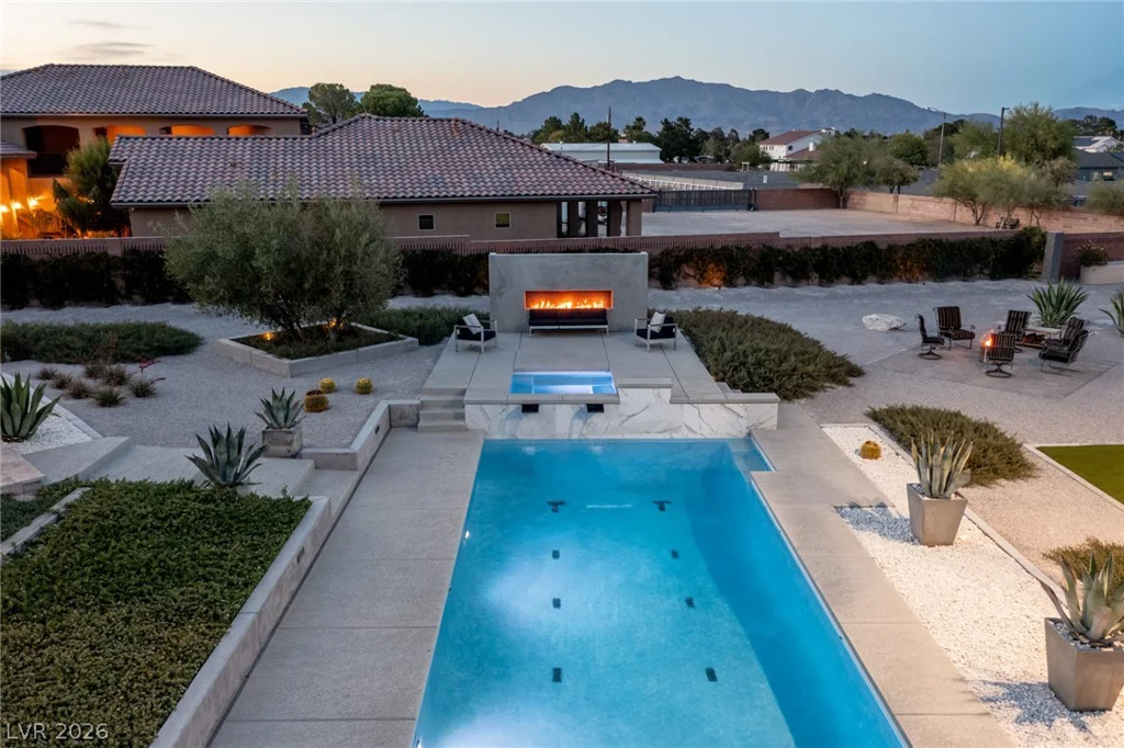 4050 Tomsik, Las Vegas, NV 89129