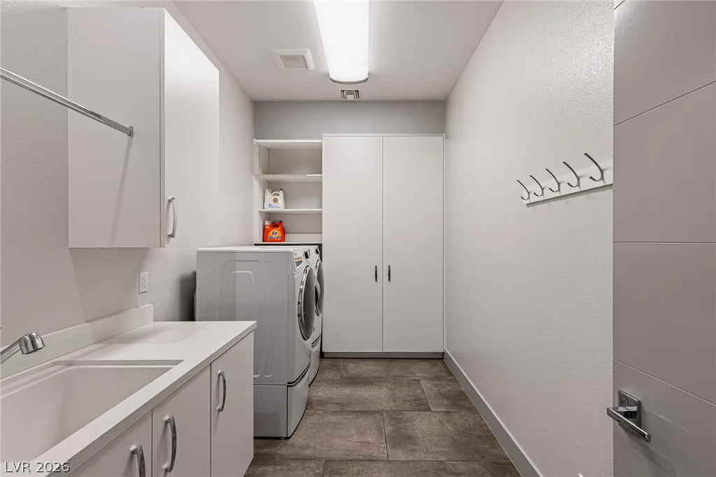 4050 Tomsik, Las Vegas, NV 89129