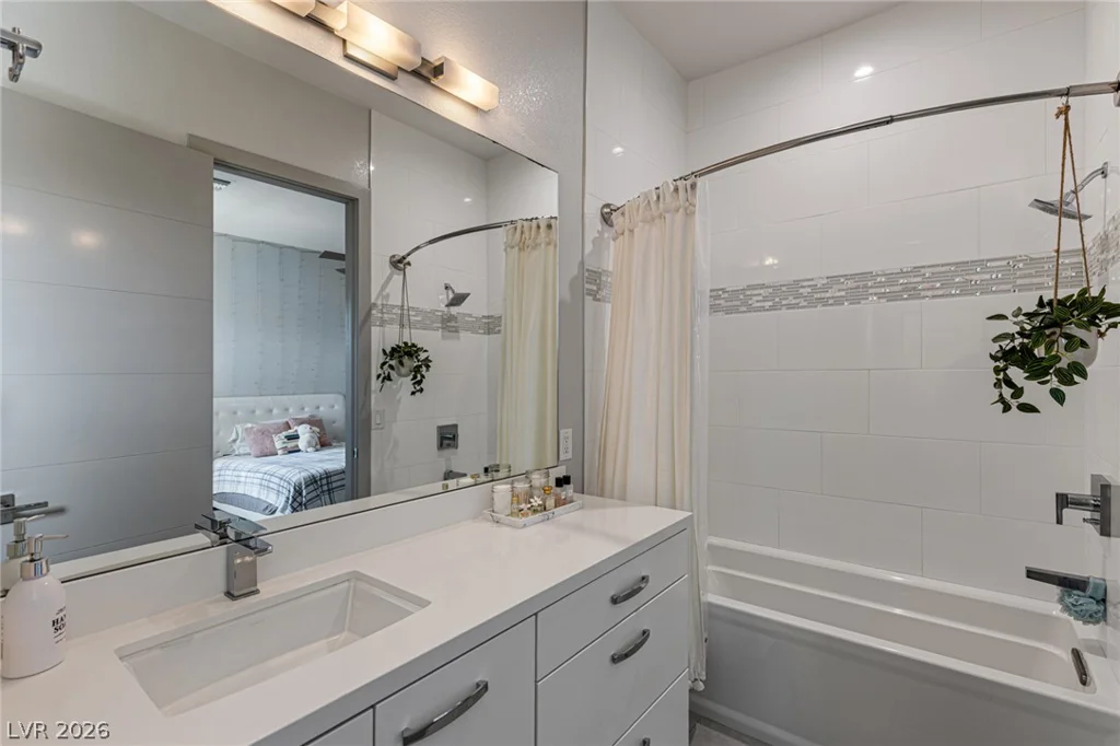 4050 Tomsik, Las Vegas, NV 89129