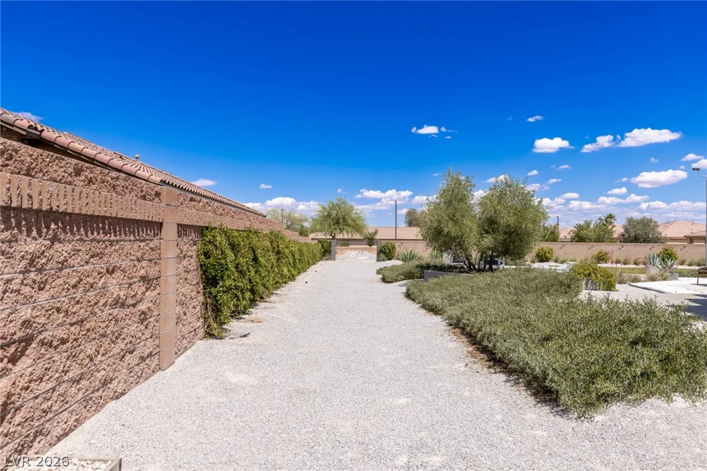 4050 Tomsik, Las Vegas, NV 89129