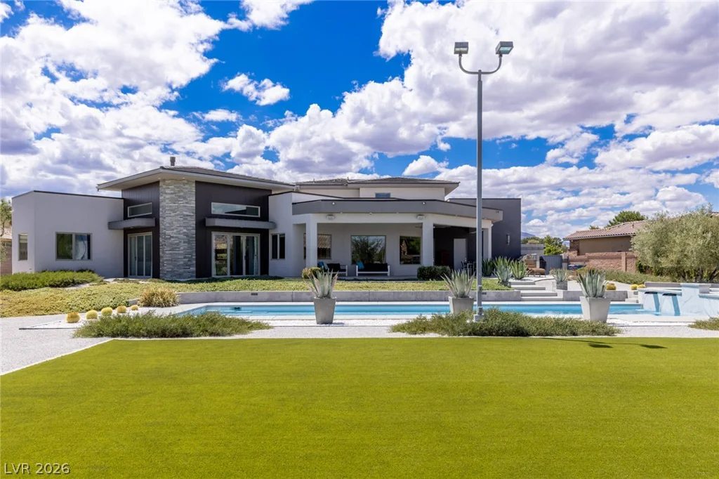 4050 Tomsik, Las Vegas, NV 89129