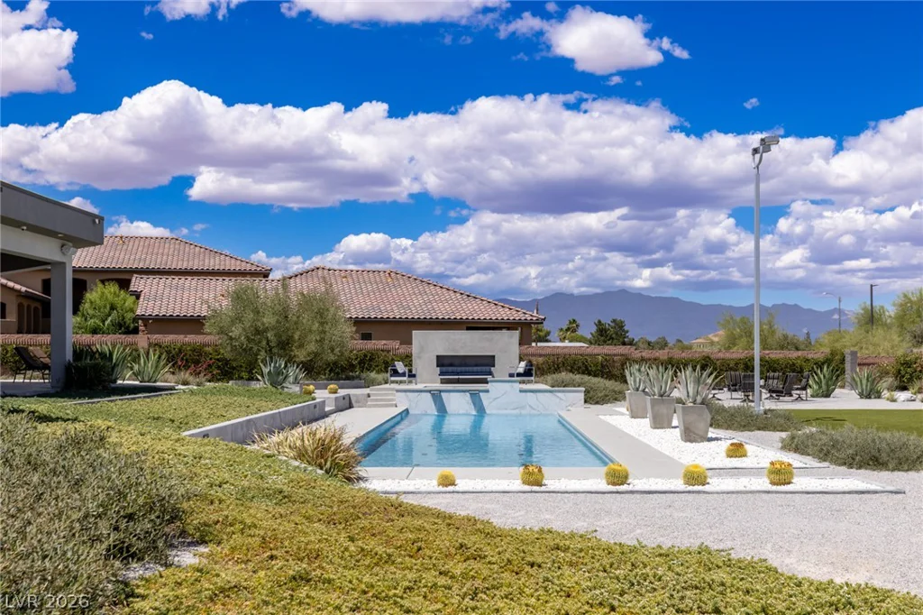 4050 Tomsik, Las Vegas, NV 89129