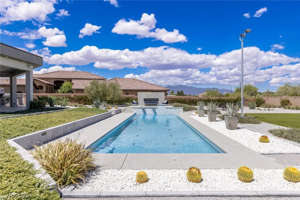 4050 Tomsik, Las Vegas, NV 89129