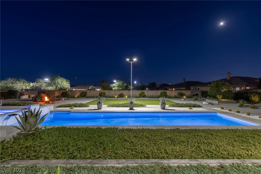 4050 Tomsik, Las Vegas, NV 89129