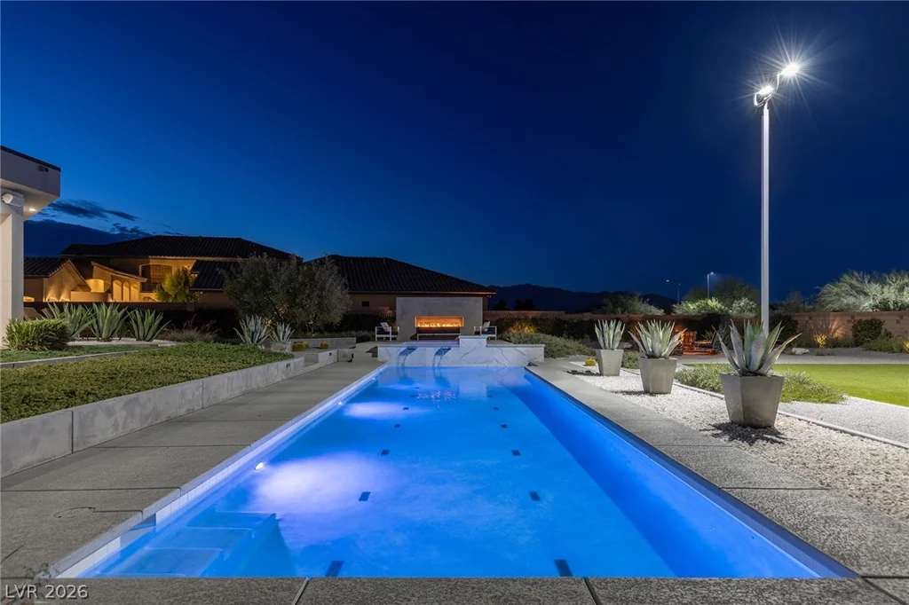 4050 Tomsik, Las Vegas, NV 89129