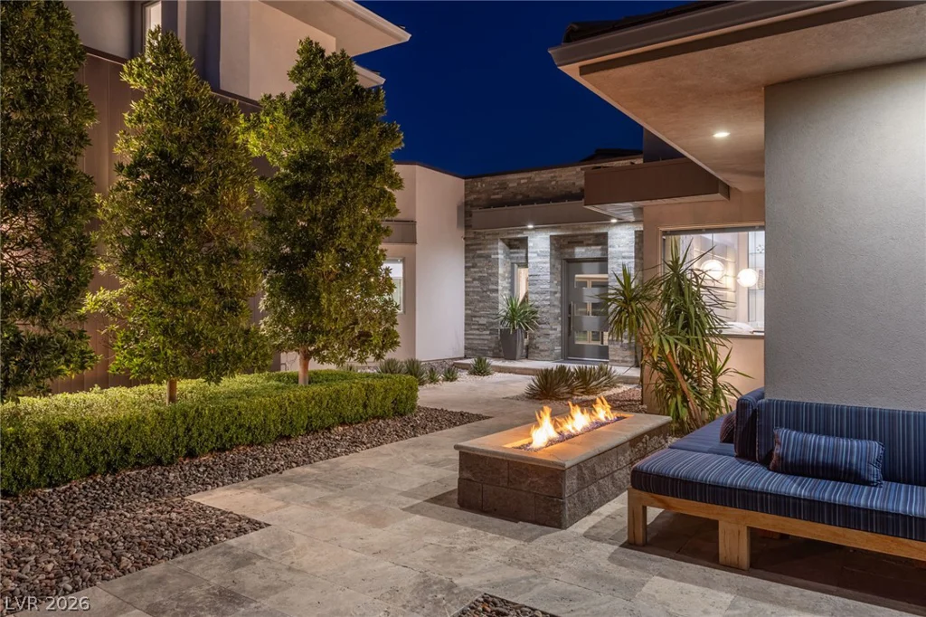 4050 Tomsik, Las Vegas, NV 89129