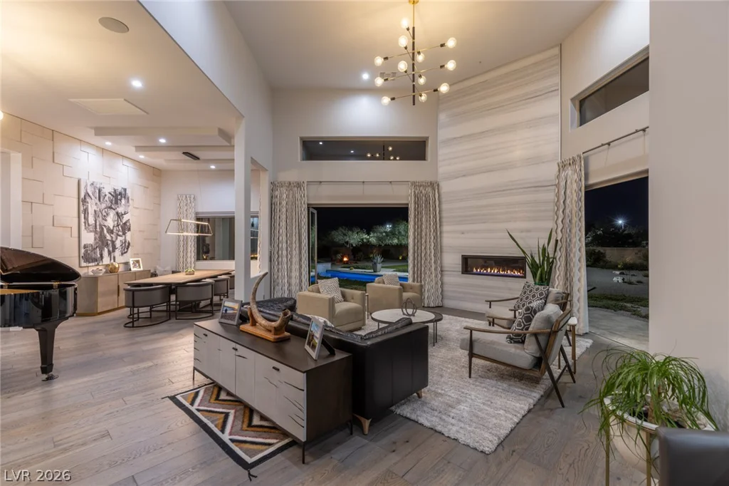 4050 Tomsik, Las Vegas, NV 89129
