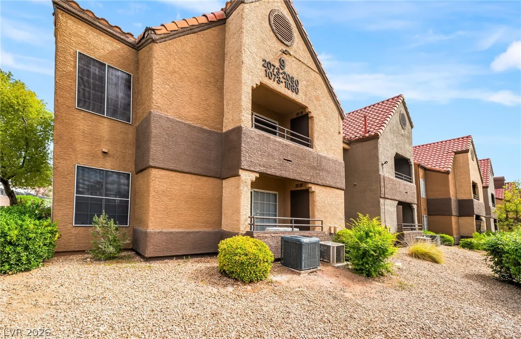 2200 Fort Apache, Las Vegas, NV 89117