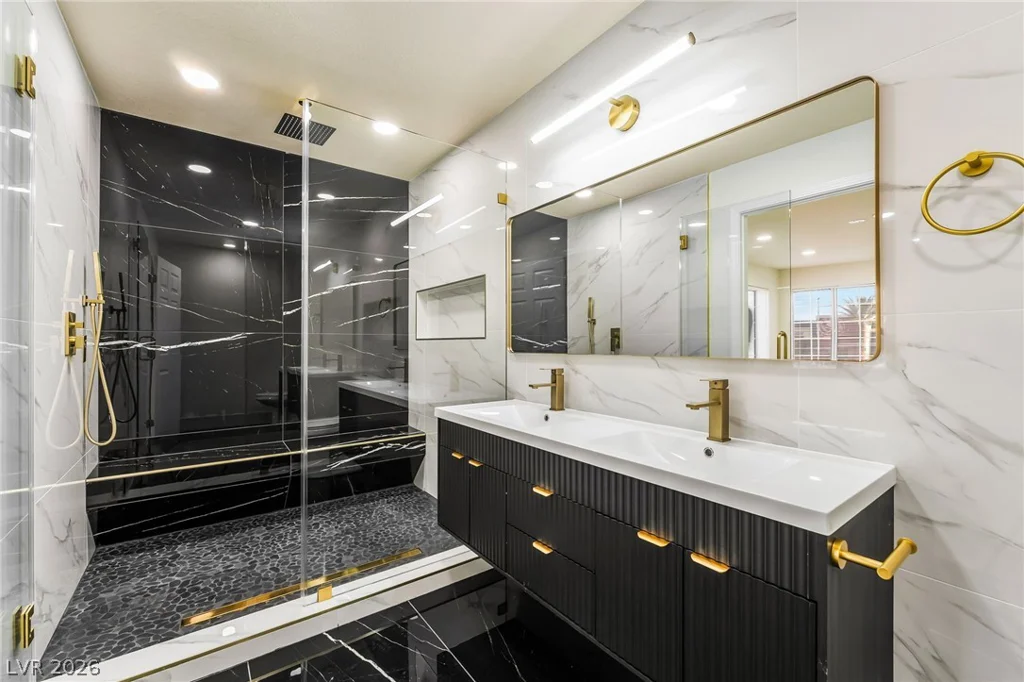 2200 Fort Apache, Las Vegas, NV 89117