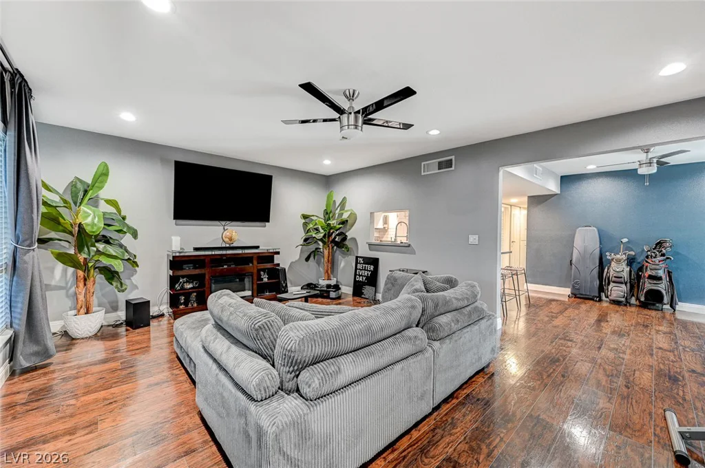 3537 Legendary, Las Vegas, NV 89121