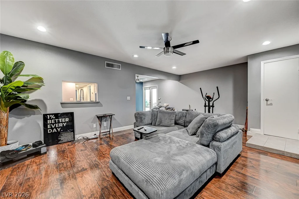 3537 Legendary, Las Vegas, NV 89121