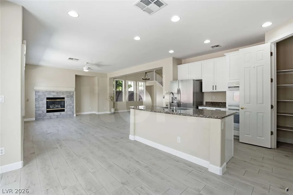 10464 Calico Pines, Las Vegas, NV 89135
