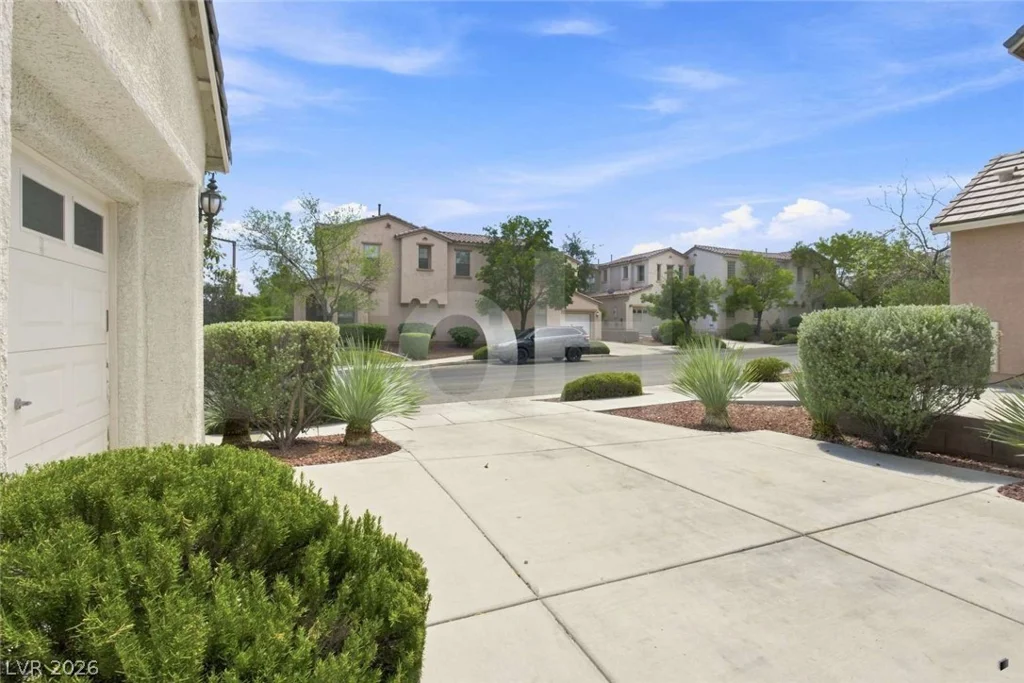 10464 Calico Pines, Las Vegas, NV 89135