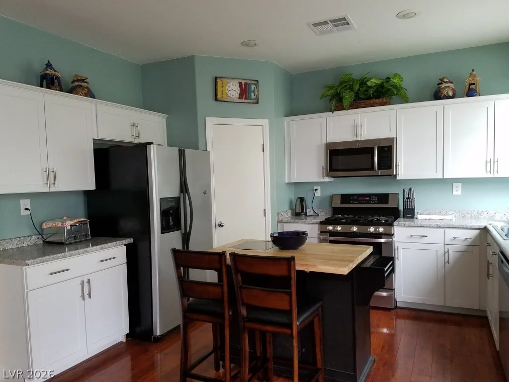 9695 Ridgebluff, Las Vegas, NV 89148
