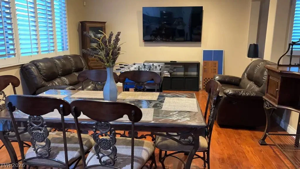 9695 Ridgebluff, Las Vegas, NV 89148