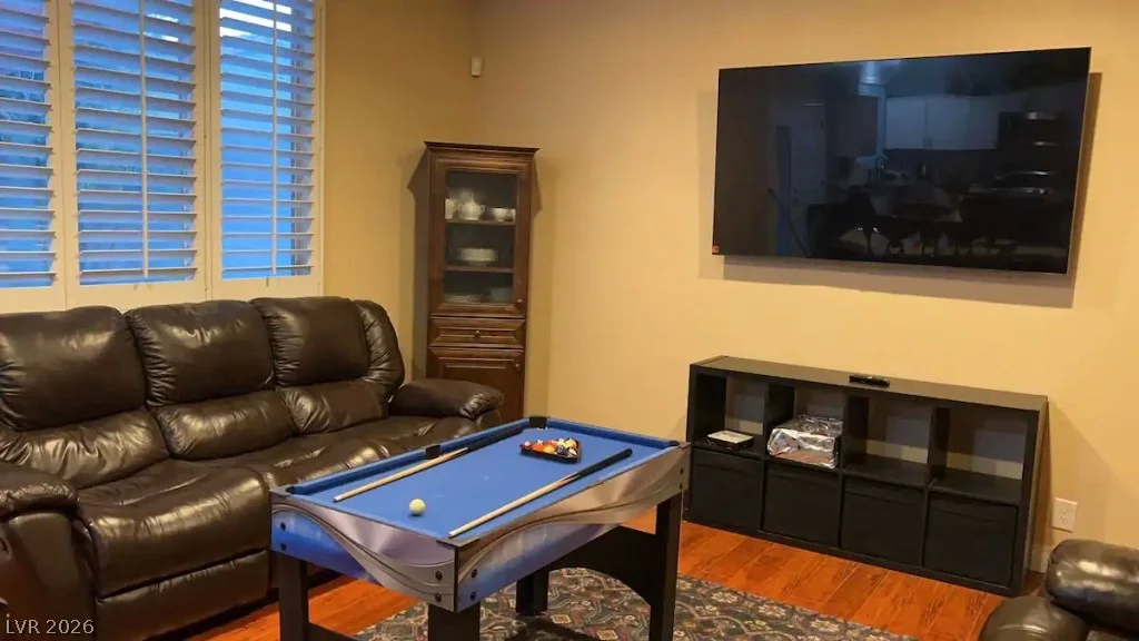 9695 Ridgebluff, Las Vegas, NV 89148