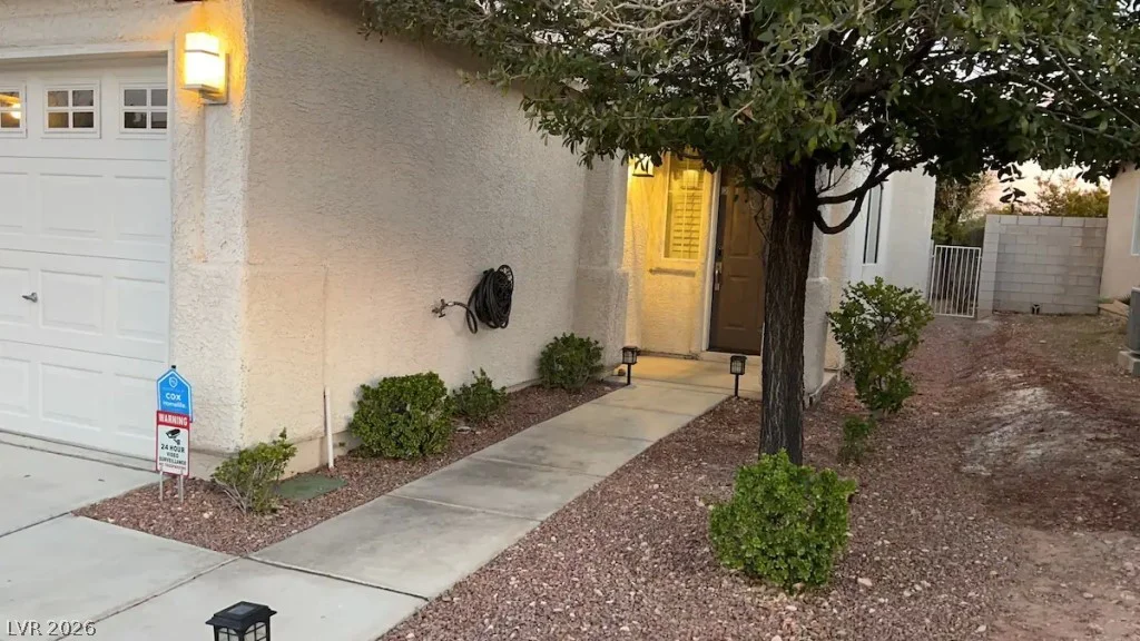 9695 Ridgebluff, Las Vegas, NV 89148