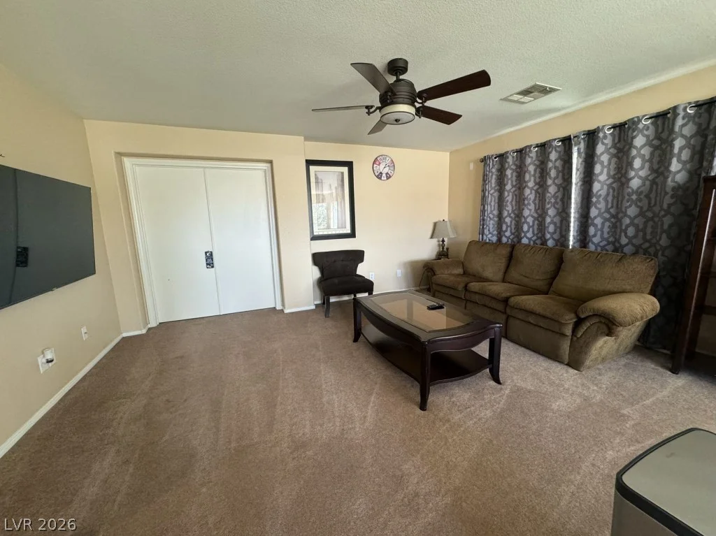 9695 Ridgebluff, Las Vegas, NV 89148