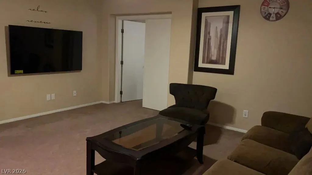 9695 Ridgebluff, Las Vegas, NV 89148