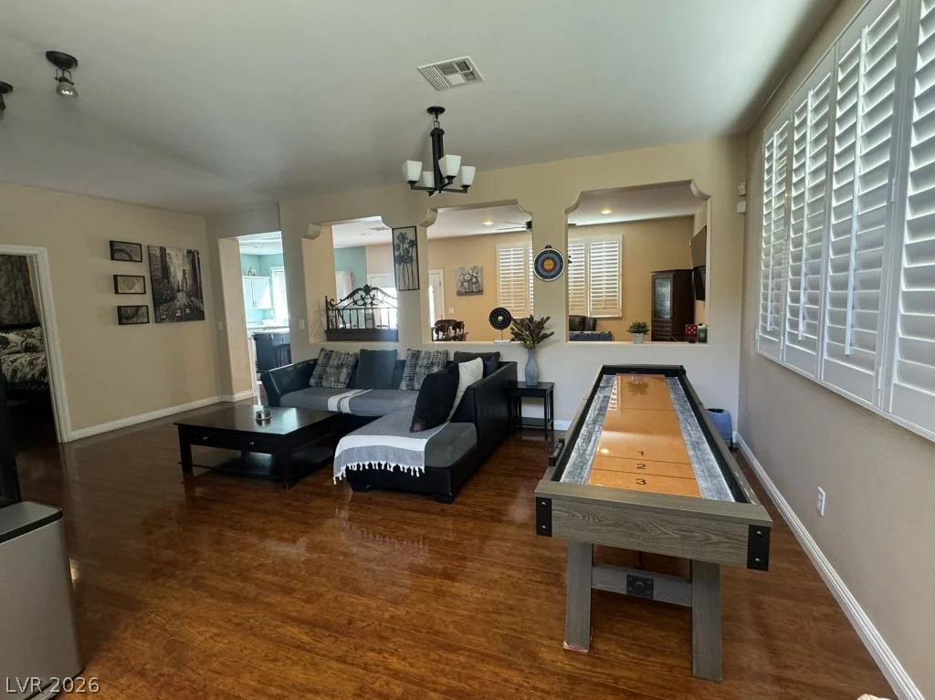 9695 Ridgebluff, Las Vegas, NV 89148