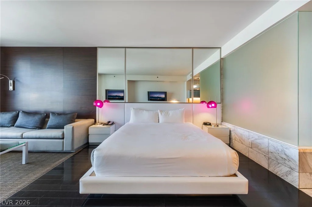 4381 Flamingo, Las Vegas, NV 89103