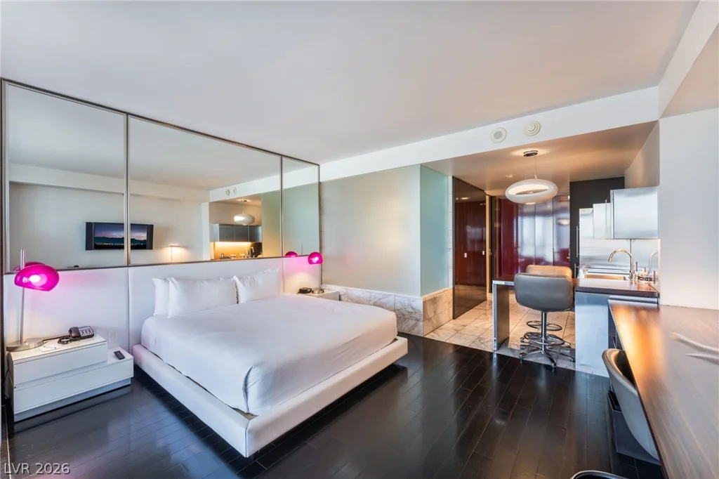 4381 Flamingo, Las Vegas, NV 89103
