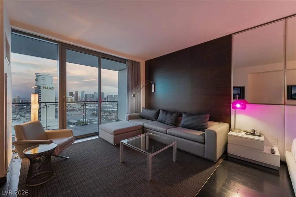 4381 Flamingo, Las Vegas, NV 89103