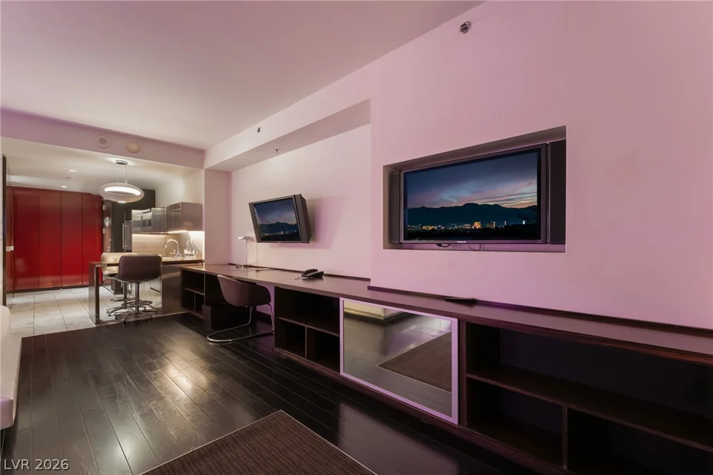 4381 Flamingo, Las Vegas, NV 89103