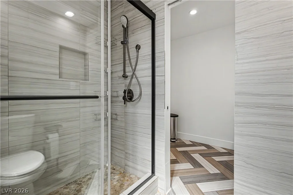 1888 Viking, Las Vegas, NV 89169