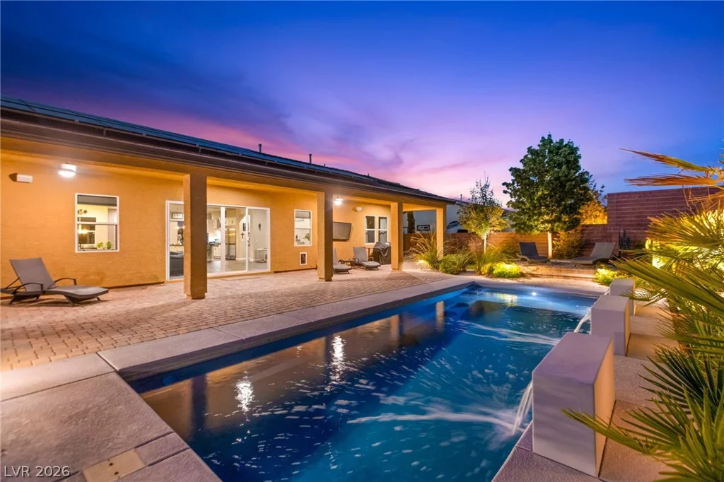 327 Castle Wynd, Las Vegas, NV 89183