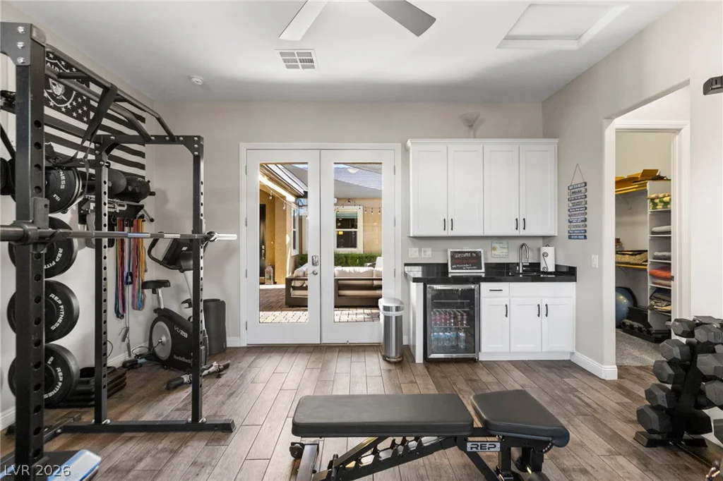 327 Castle Wynd, Las Vegas, NV 89183