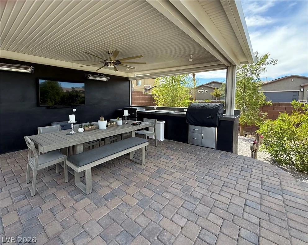 327 Castle Wynd, Las Vegas, NV 89183