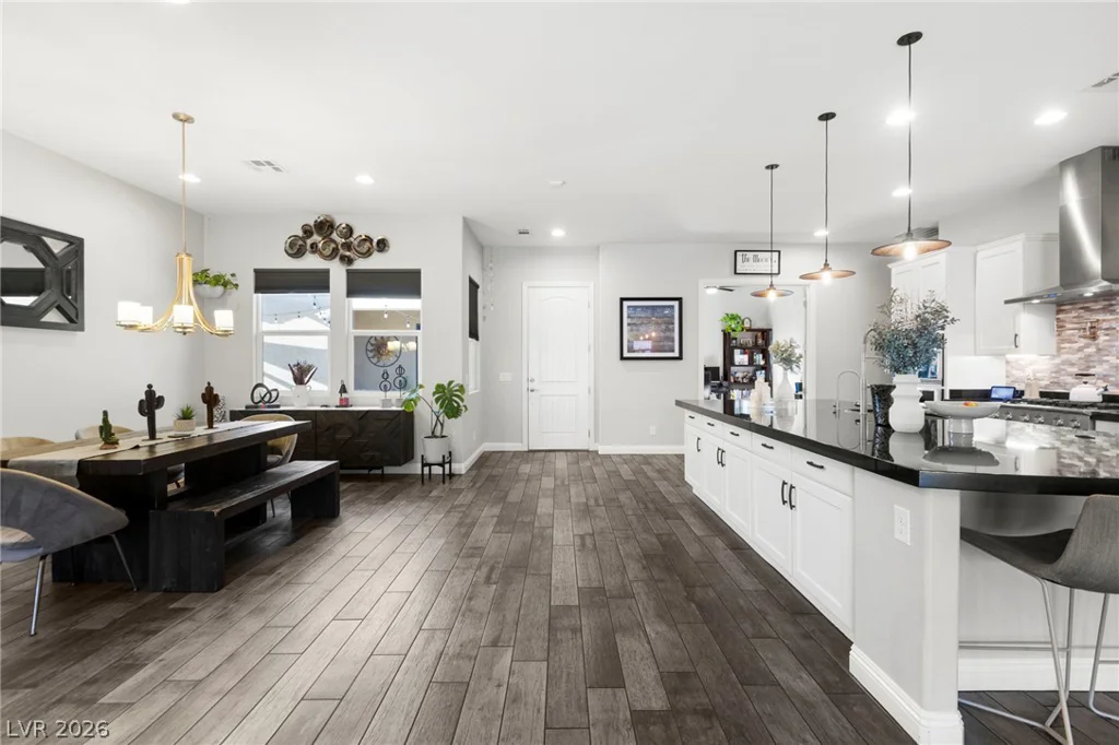 327 Castle Wynd, Las Vegas, NV 89183