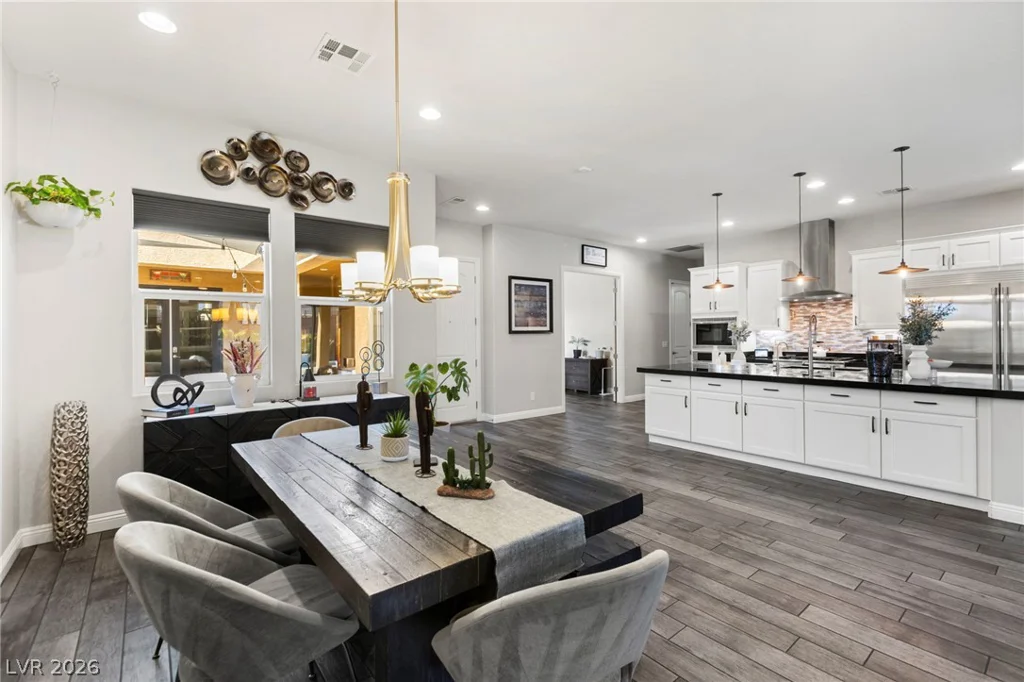 327 Castle Wynd, Las Vegas, NV 89183