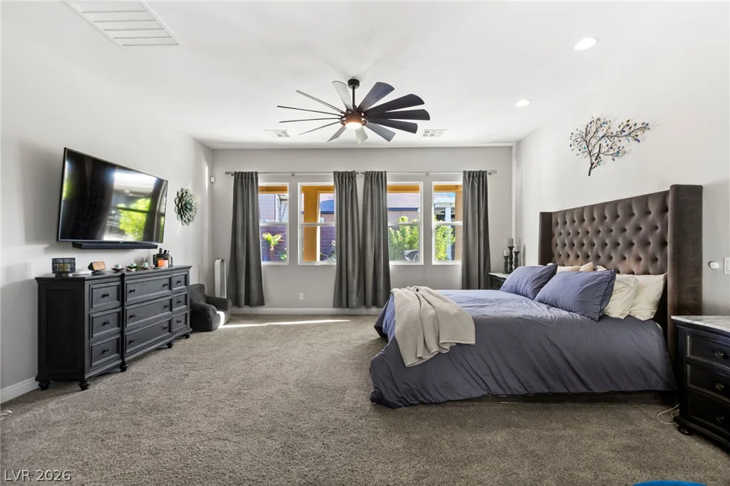 327 Castle Wynd, Las Vegas, NV 89183