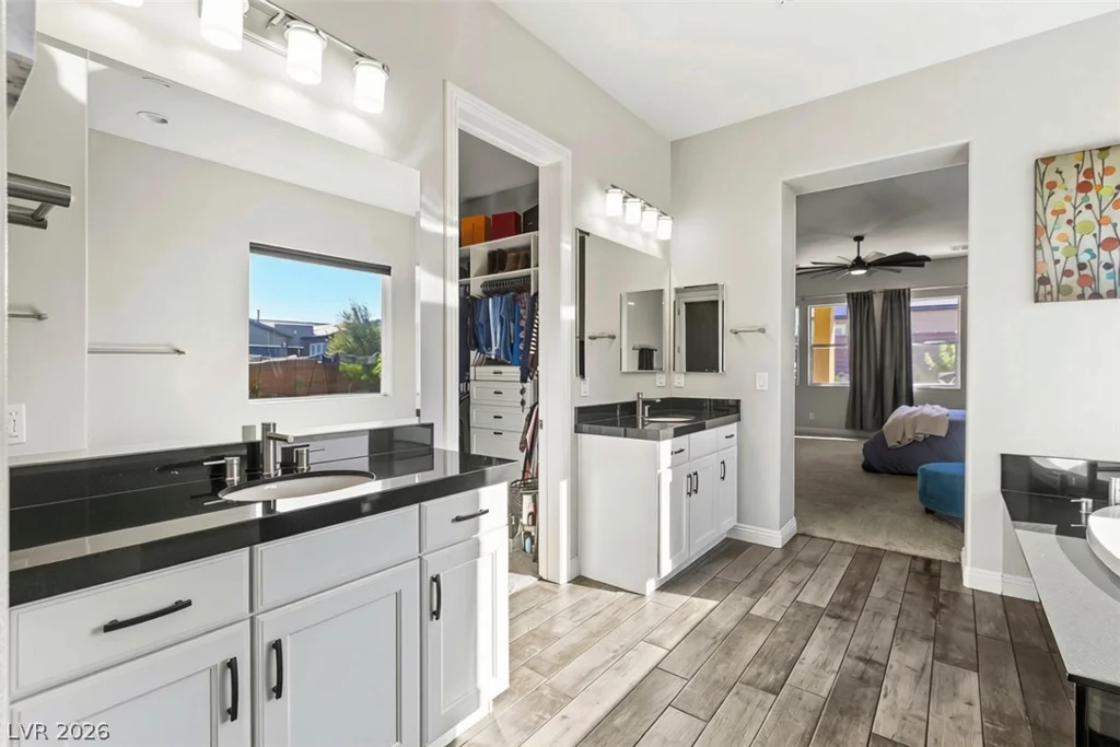 327 Castle Wynd, Las Vegas, NV 89183