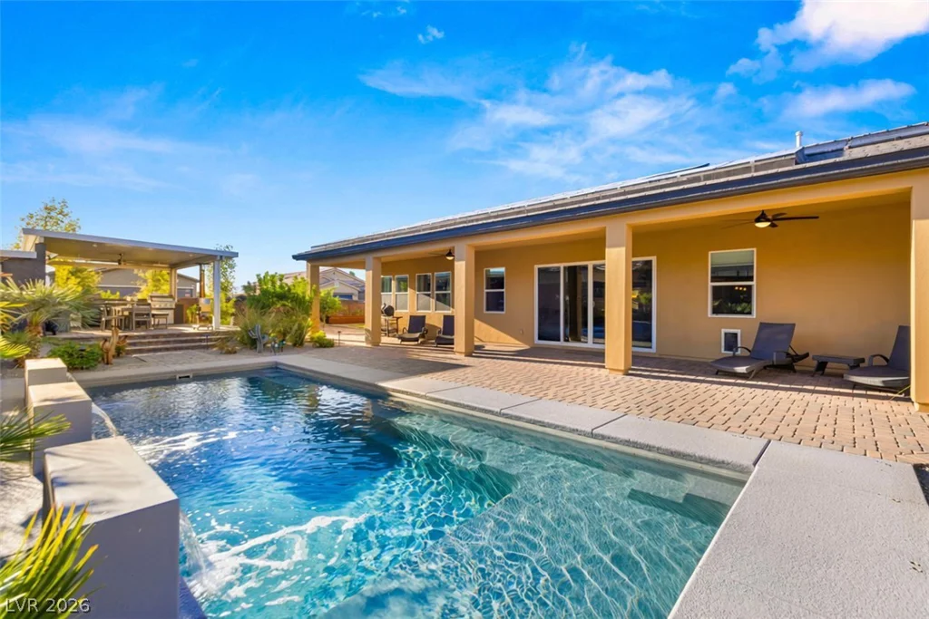 327 Castle Wynd, Las Vegas, NV 89183