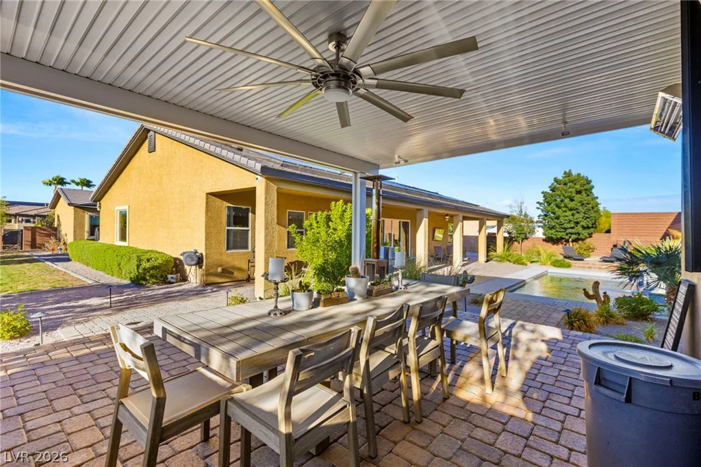 327 Castle Wynd, Las Vegas, NV 89183
