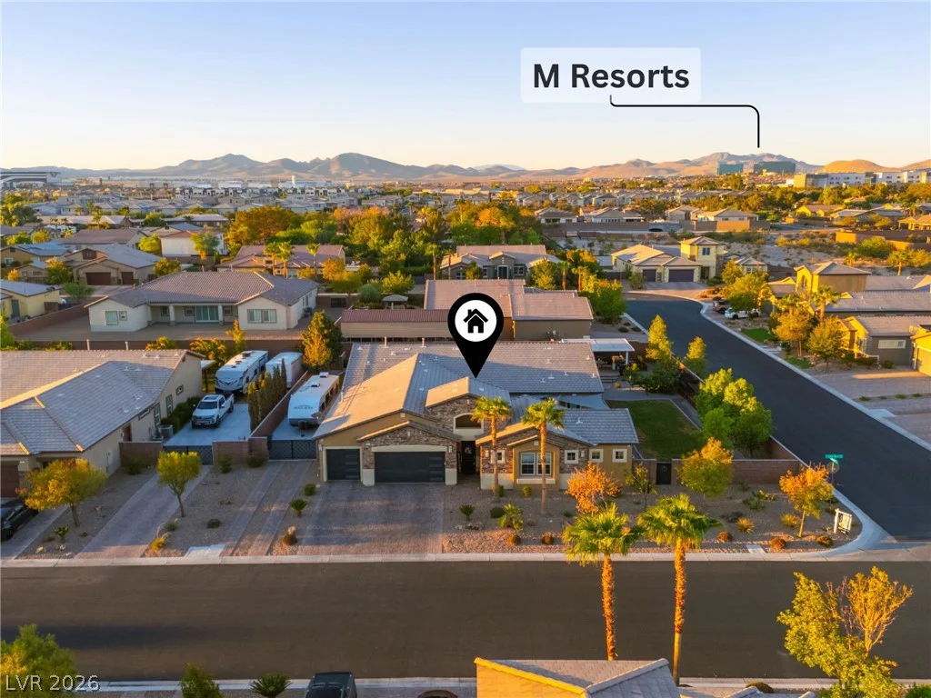 327 Castle Wynd, Las Vegas, NV 89183