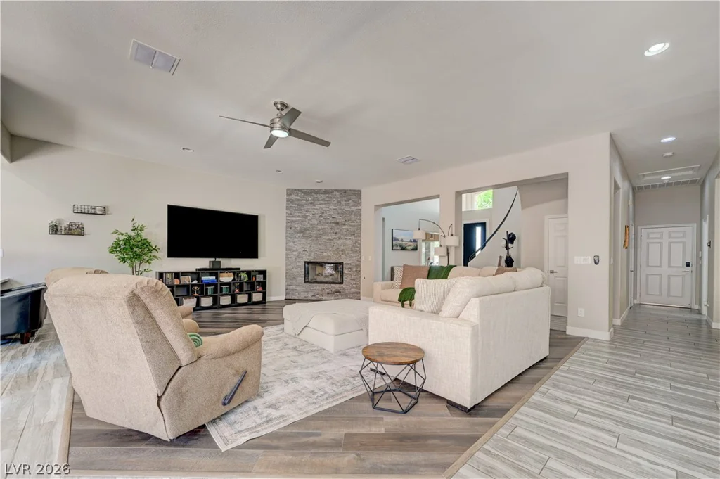 9817 Edgeview, Las Vegas, NV 89134