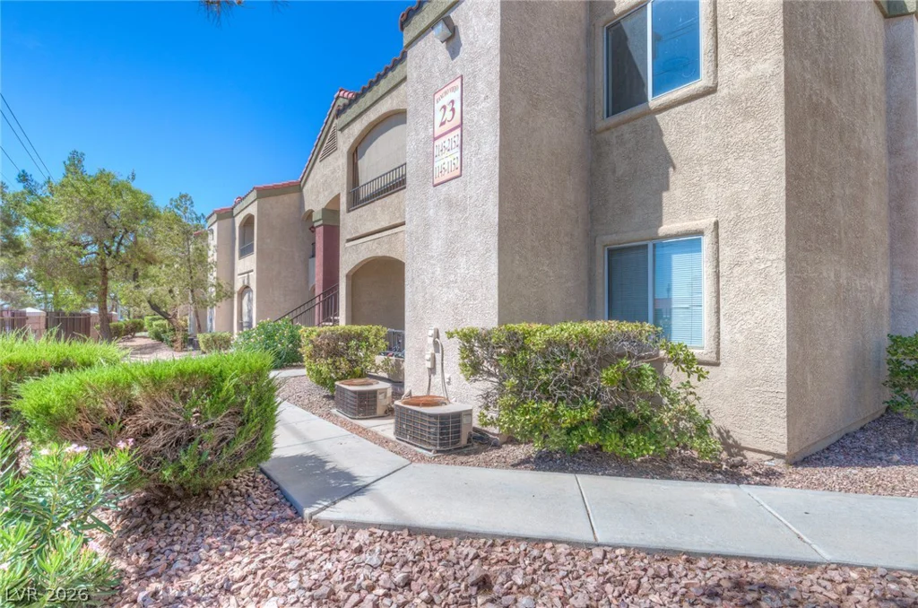 7885 Flamingo, Las Vegas, NV 89147