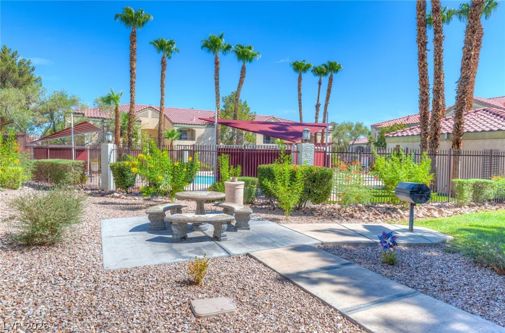 7885 Flamingo, Las Vegas, NV 89147