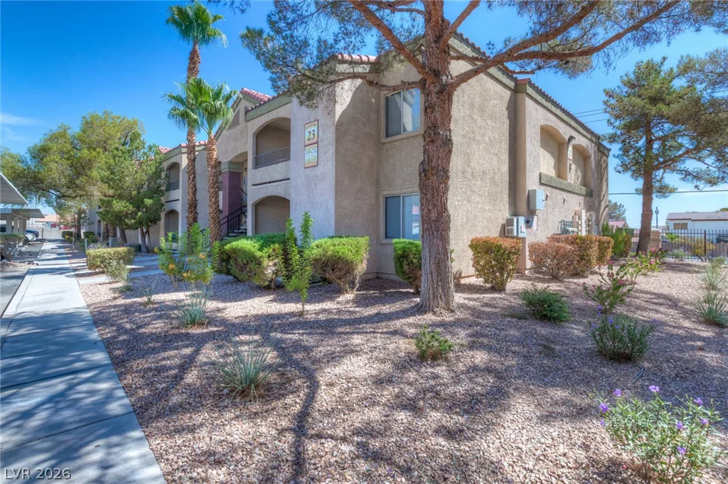 7885 Flamingo, Las Vegas, NV 89147